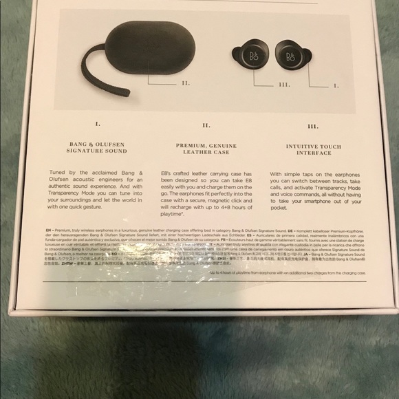 BANG & OLUFSEN E8 True Wireless Earphones - Picture 2 of 4